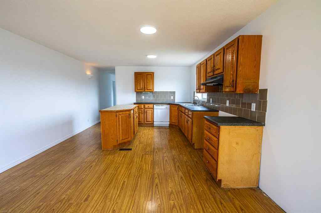 MLS® A2234375 - Unit #6 712016 72A Range  in Dimsdale Industrial Park Dimsdale, Commercial