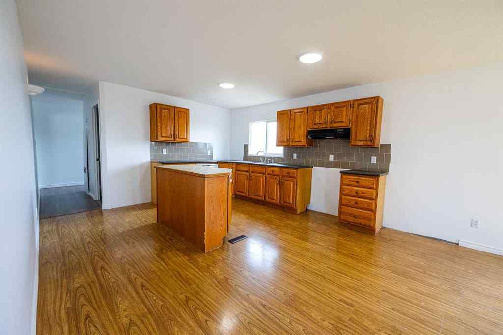 MLS® A2234375 - Unit #6 712016 72A Range  in Dimsdale Industrial Park Dimsdale, Commercial