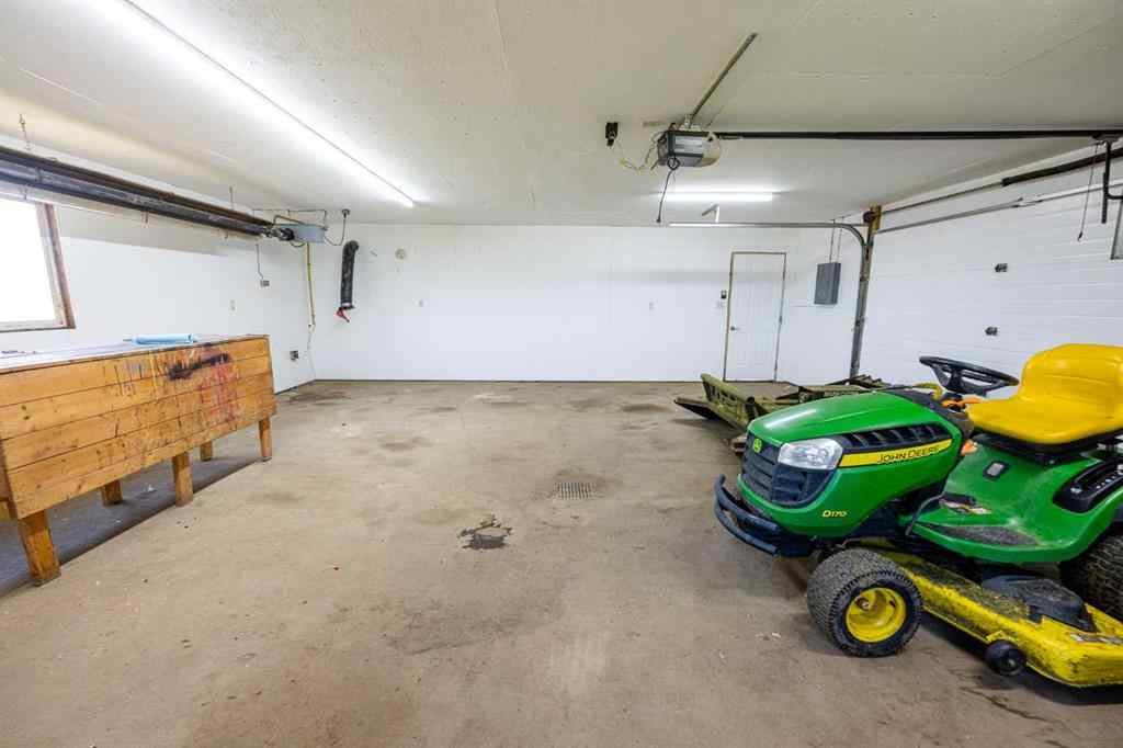 MLS® A2234375 - Unit #6 712016 72A Range  in Dimsdale Industrial Park Dimsdale, Commercial