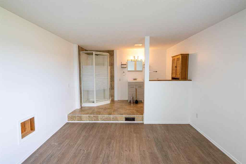 MLS® A2234375 - Unit #6 712016 72A Range  in Dimsdale Industrial Park Dimsdale, Commercial