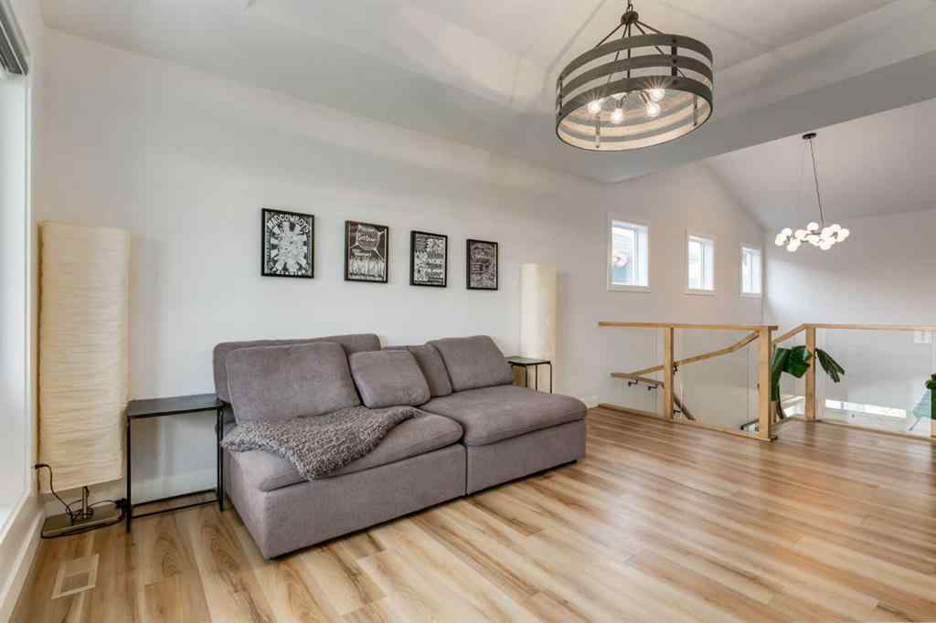 MLS® A2234406 - 39 Creekstone Way SW in Pine Creek Calgary, Residential
