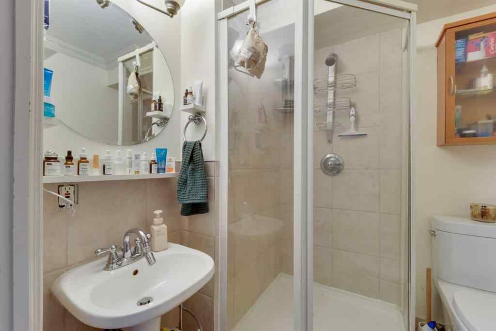MLS® A2234412 - Unit #407 145 Point Drive NW in Point McKay Calgary, Residential