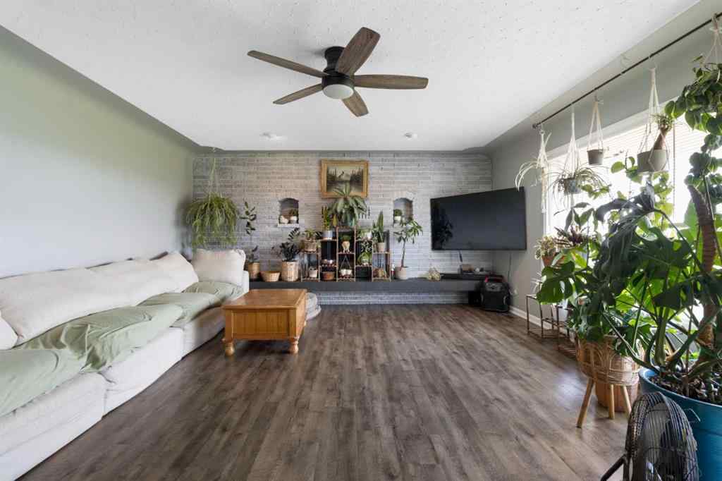 MLS® A2234413 - 274006 566 Highway  in NONE Rural Rocky View County, Residential
