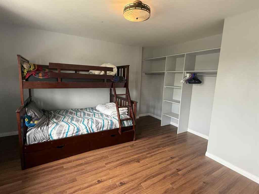 MLS® A2234415 - 4915 Parkview Drive  in NONE Castor, Residential