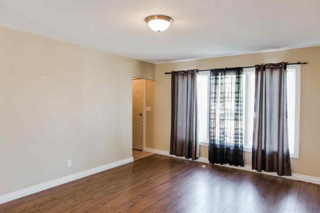MLS® A2234424 - 10019 93 Avenue  in Swanavon Grande Prairie, Residential