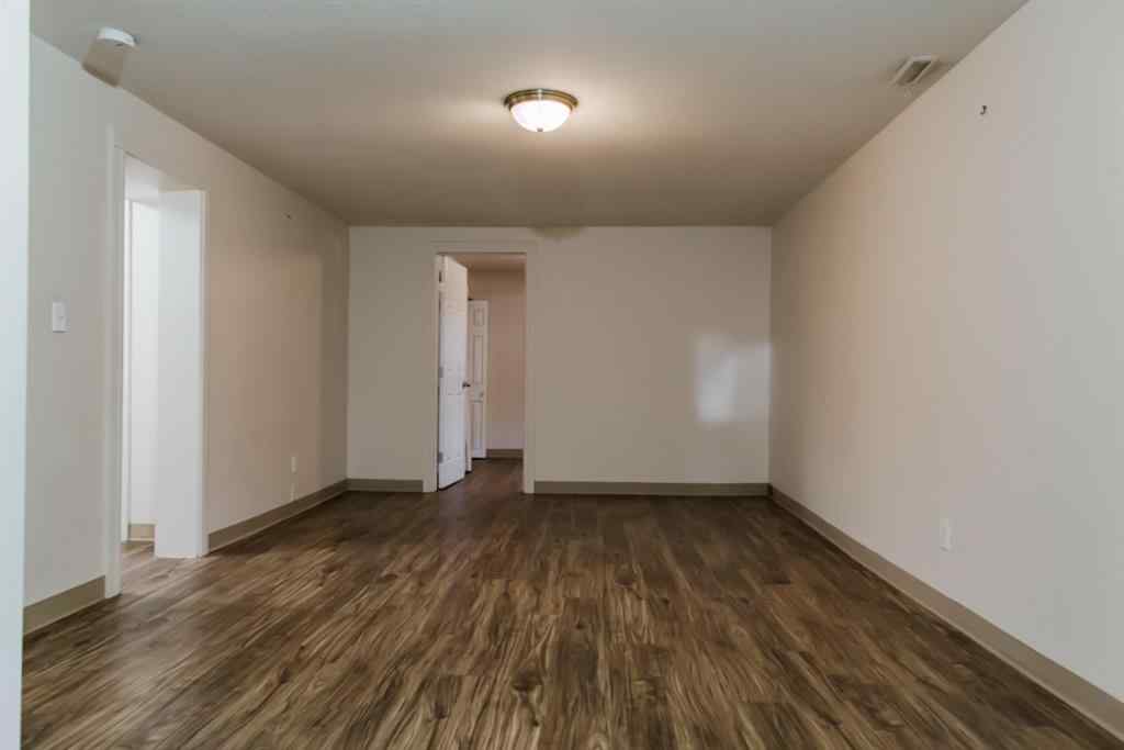 MLS® A2234424 - 10019 93 Avenue  in Swanavon Grande Prairie, Residential