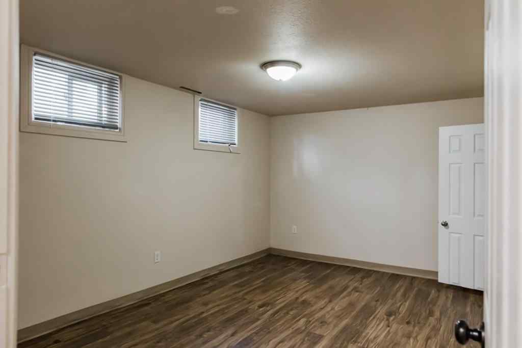 MLS® A2234424 - 10019 93 Avenue  in Swanavon Grande Prairie, Residential