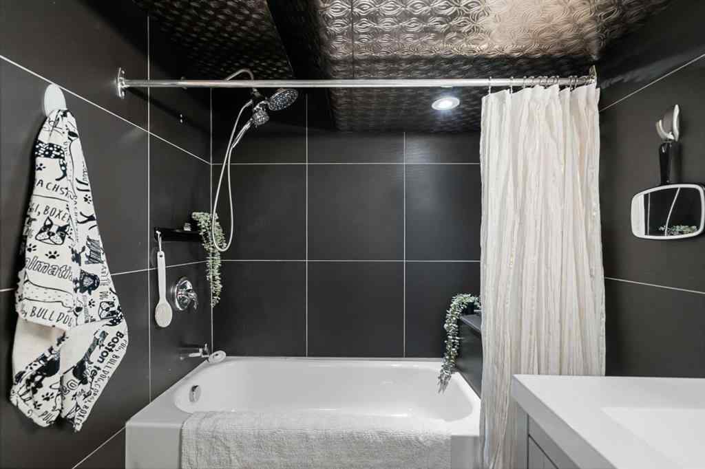 MLS® A2234443 - 136 Ranchview Court NW in Ranchlands Calgary, Residential
