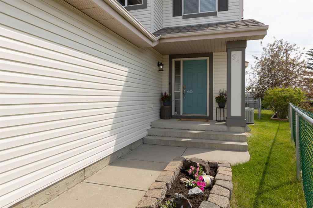 MLS® A2234446 - 94 Somerglen Close SW in Somerset Calgary, Residential