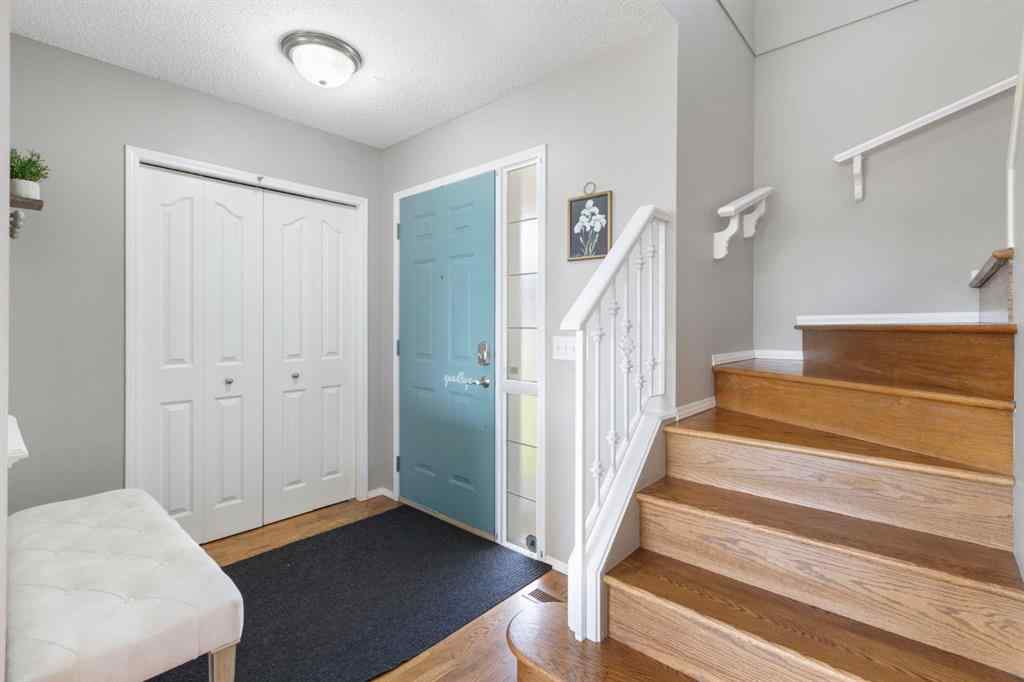 MLS® A2234446 - 94 Somerglen Close SW in Somerset Calgary, Residential