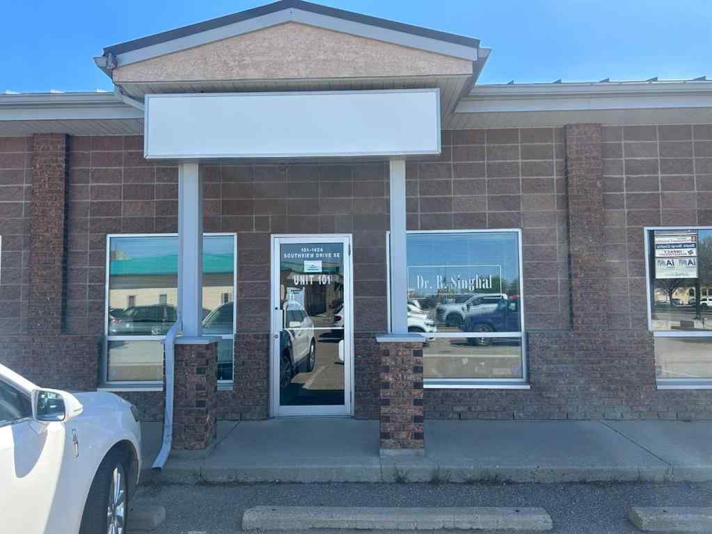 MLS® A2234451 - Unit #101 1424 Southview Drive SE in Southview-Park Meadows Medicine Hat, Commercial
