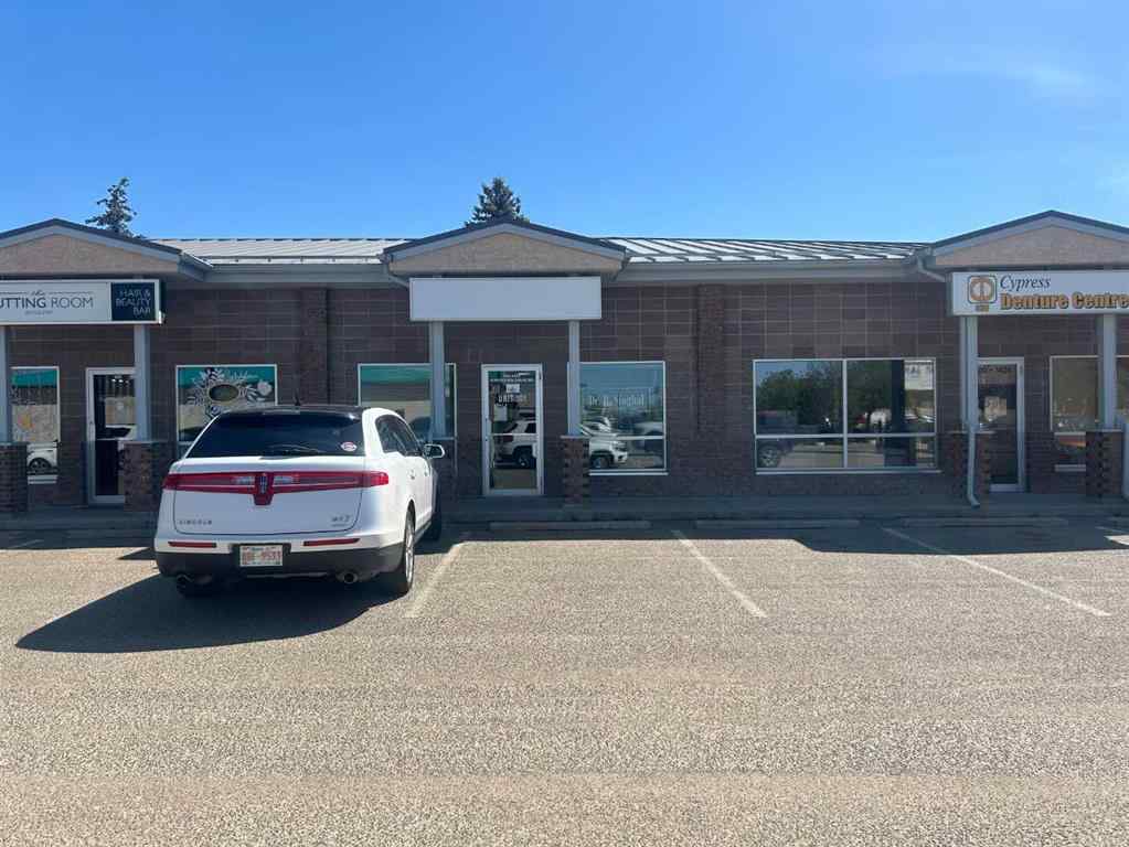 MLS® A2234451 - Unit #101 1424 Southview Drive SE in Southview-Park Meadows Medicine Hat, Commercial