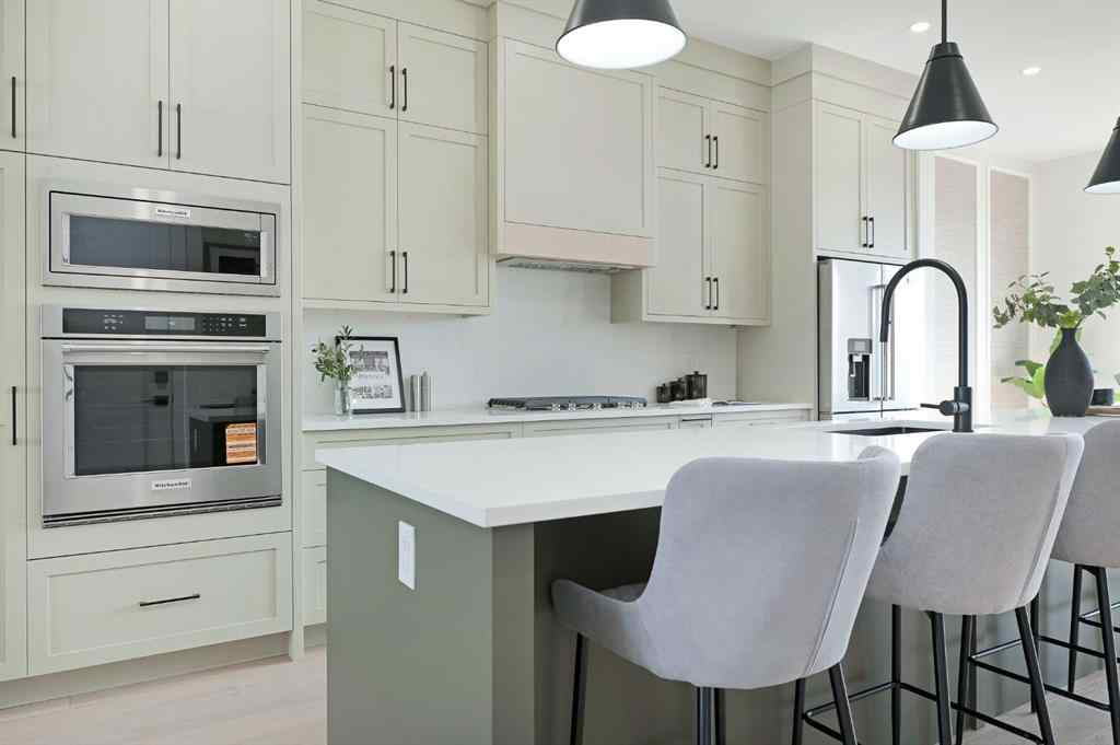 MLS® A2234454 - 1137 41 Street SW in Rosscarrock Calgary, Residential
