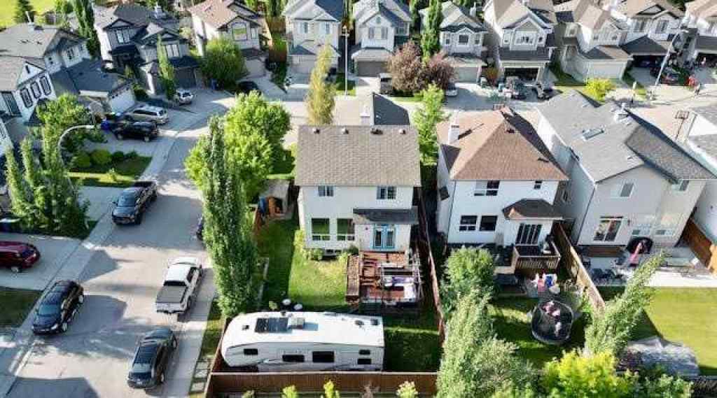 MLS® A2234459 - 117 Tuscany Ridge Mews NW in Tuscany Calgary, Residential