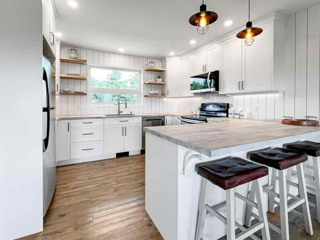 MLS® A2234477 - 320156 RR181   in NONE Rural Starland County, Residential