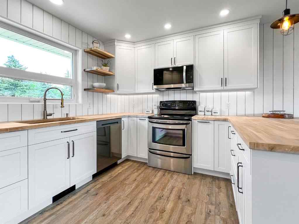 MLS® A2234477 - 320156 RR181   in NONE Rural Starland County, Residential