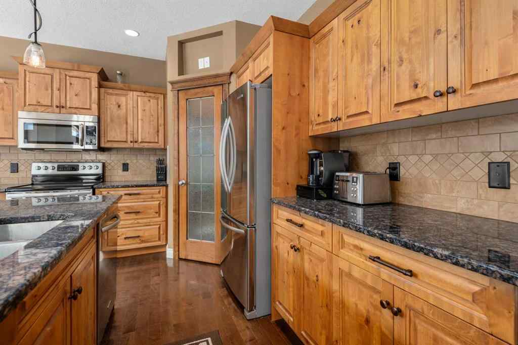 MLS® A2234496 - 2774 Chinook Winds Drive SW in Prairie Springs Airdrie, Residential