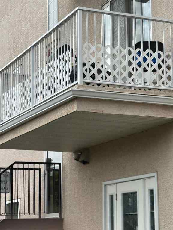 MLS® A2234512 - Unit #205 7 Lineham Avenue  in Heritage Okotoks Okotoks, Residential