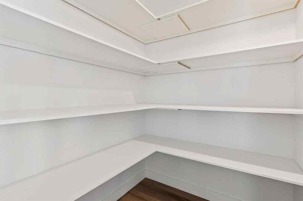 MLS® A2234534 - 5009 54 Street  in Prospect Camrose, Multi-Family