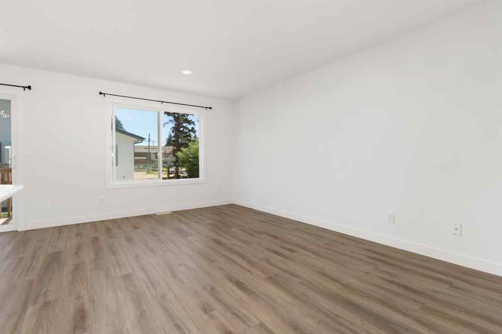 MLS® A2234534 - 5009 54 Street  in Prospect Camrose, Multi-Family