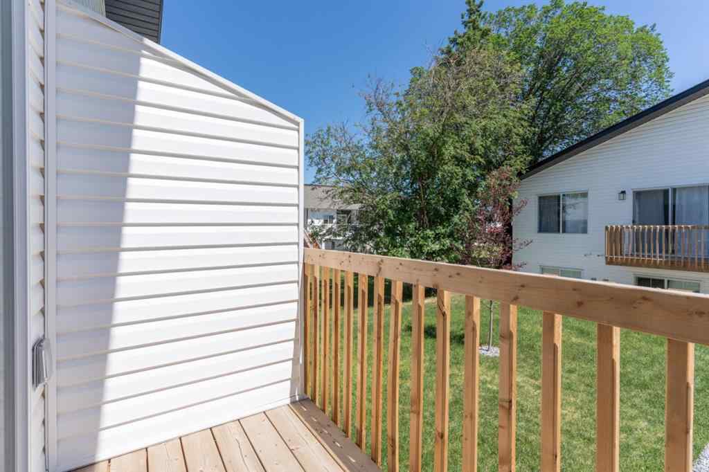 MLS® A2234534 - 5009 54 Street  in Prospect Camrose, Multi-Family