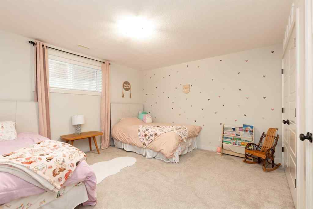 MLS® A2234545 - 5 Riverford Close W in Riverstone Lethbridge, Residential