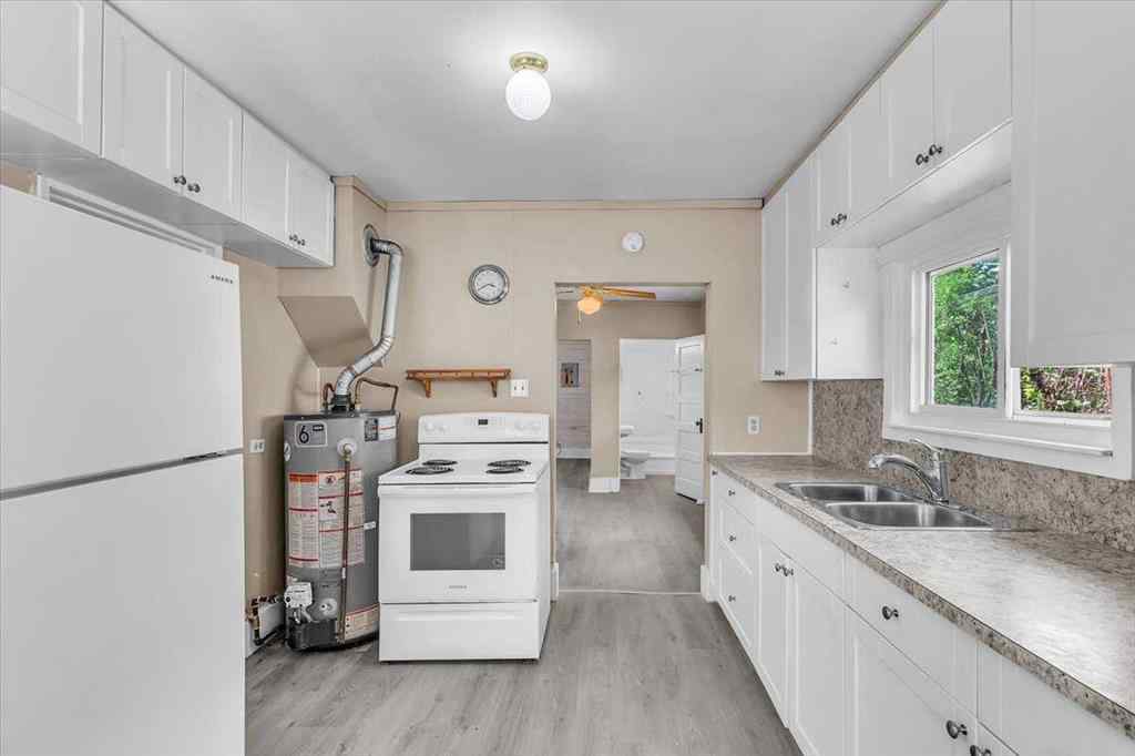 MLS® A2234552 - 817 East Road  in NONE Standard, Residential