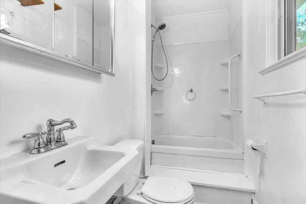 MLS® A2234552 - 817 East Road  in NONE Standard, Residential
