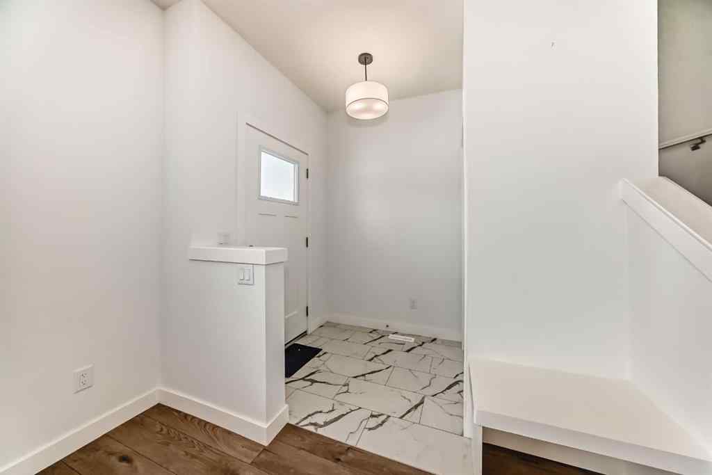 MLS® A2234581 - 106 Dawson Harbour Grove  in Dawson\'s Landing Chestermere, Residential