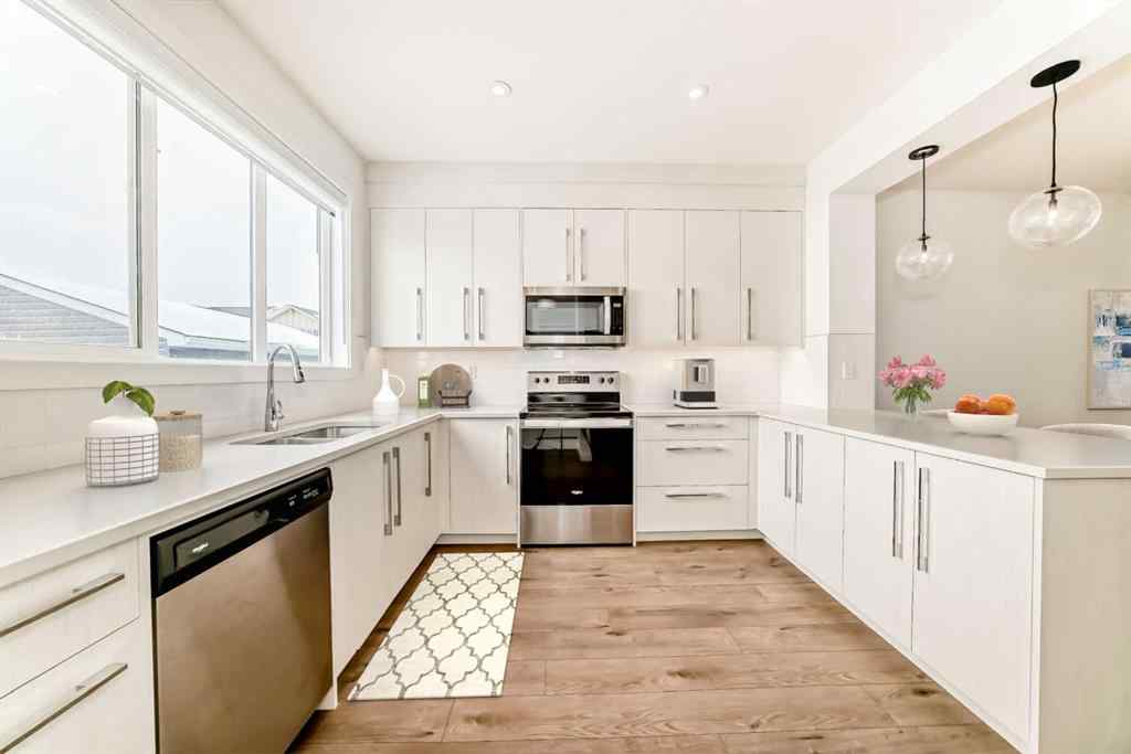 MLS® A2234581 - 106 Dawson Harbour Grove  in Dawson\'s Landing Chestermere, Residential