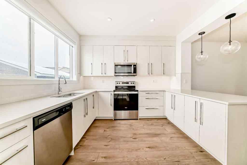 MLS® A2234581 - 106 Dawson Harbour Grove  in Dawson\'s Landing Chestermere, Residential