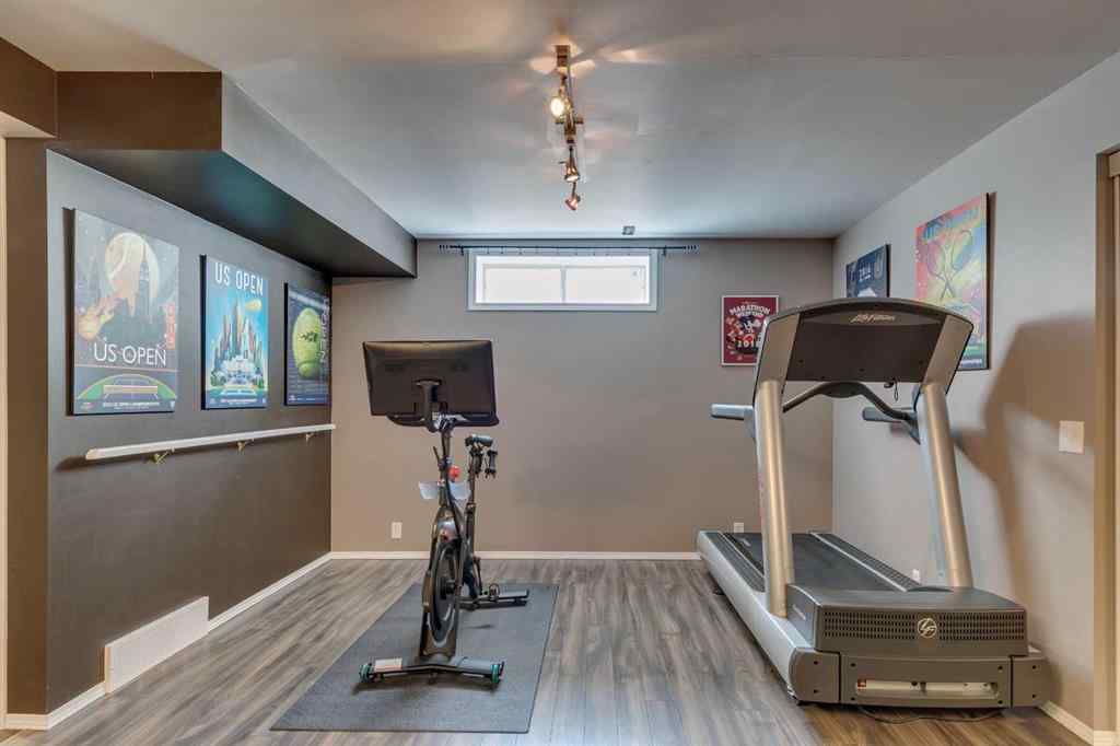 MLS® A2234606 - 210 Sienna Park Court SW in Signal Hill Calgary, Residential