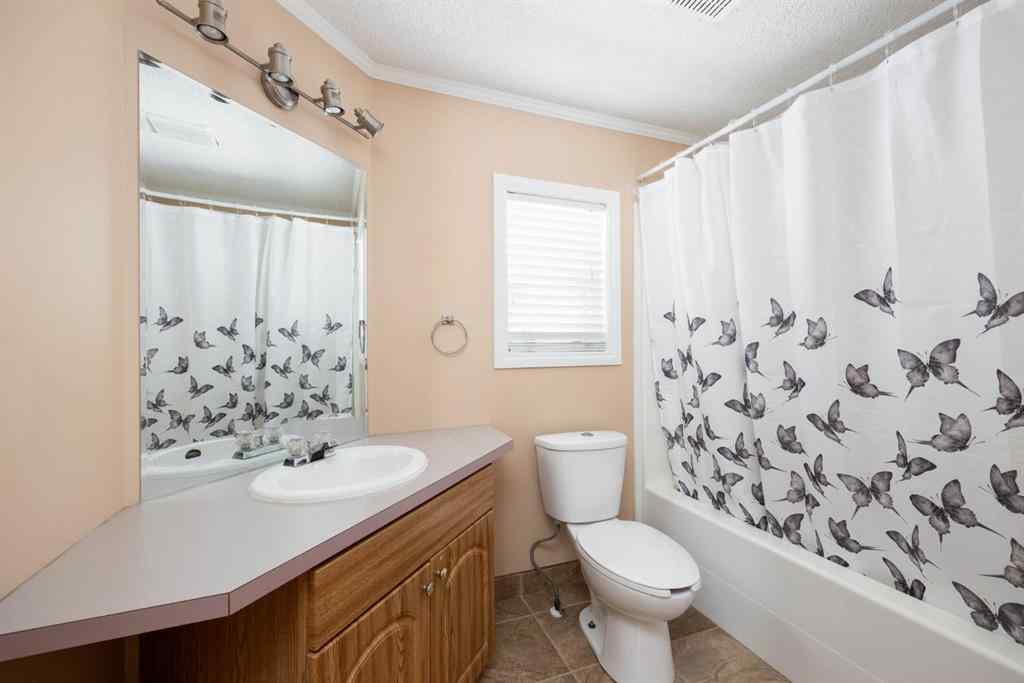 MLS® A2234627 - 293 Grenfell Crescent  in Gregoire Park Fort McMurray, Residential
