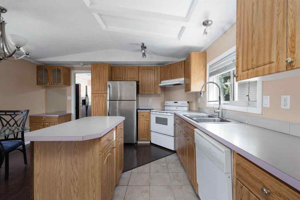 MLS® A2234627 - 293 Grenfell Crescent  in Gregoire Park Fort McMurray, Residential