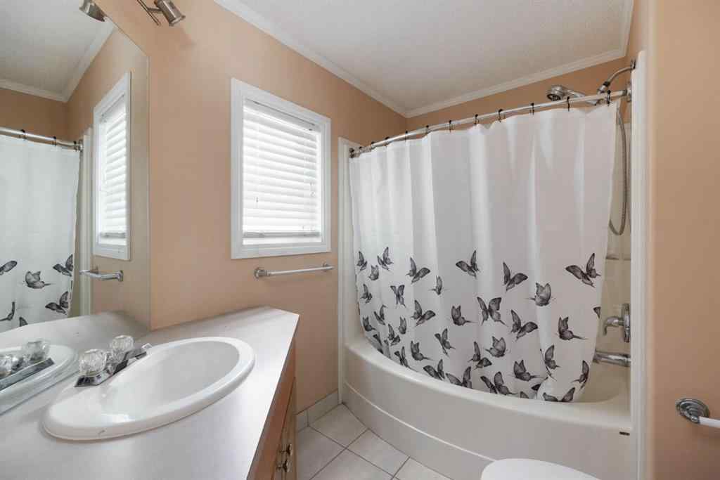 MLS® A2234627 - 293 Grenfell Crescent  in Gregoire Park Fort McMurray, Residential