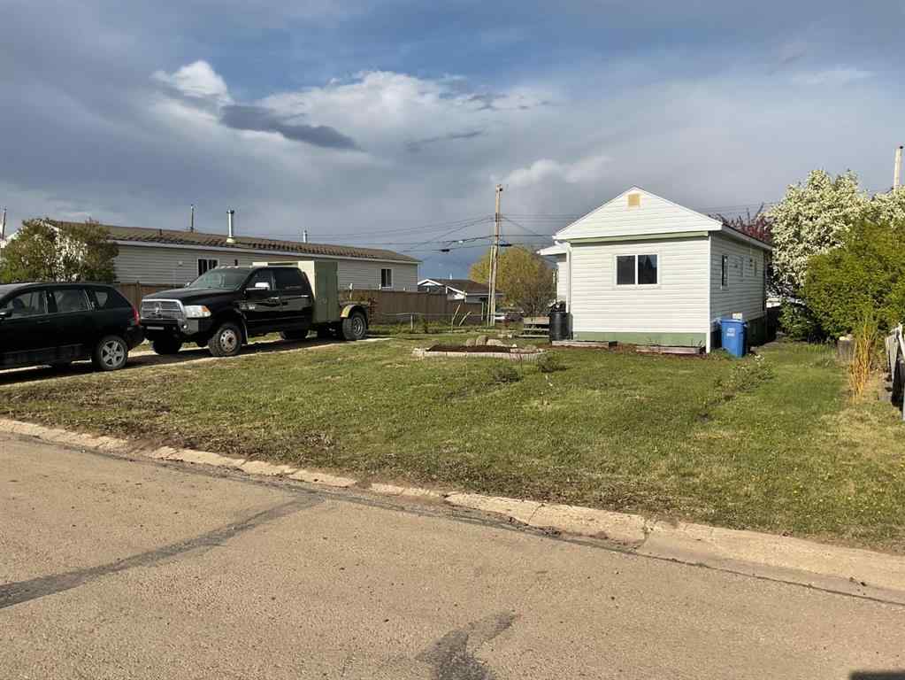 MLS® A2234629 - 9515 99 Street  in NONE Wembley, Residential