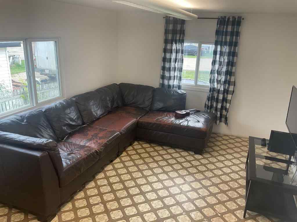 MLS® A2234629 - 9515 99 Street  in NONE Wembley, Residential