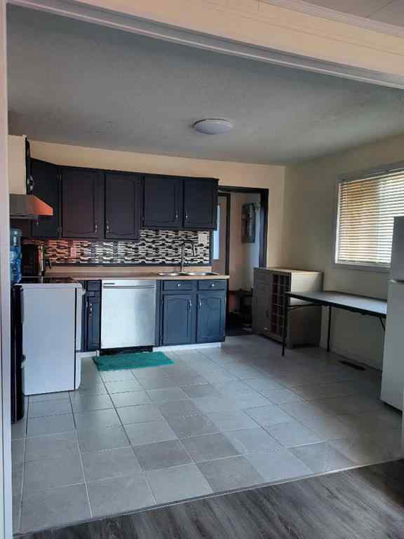 MLS® A2234637 - Unit #4916 58 Avenue   in NONE High Prairie, Residential
