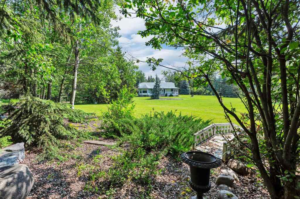 MLS® A2234638 - 4000 42 Street  in Rocky Mtn House Rocky Mountain House, Commercial