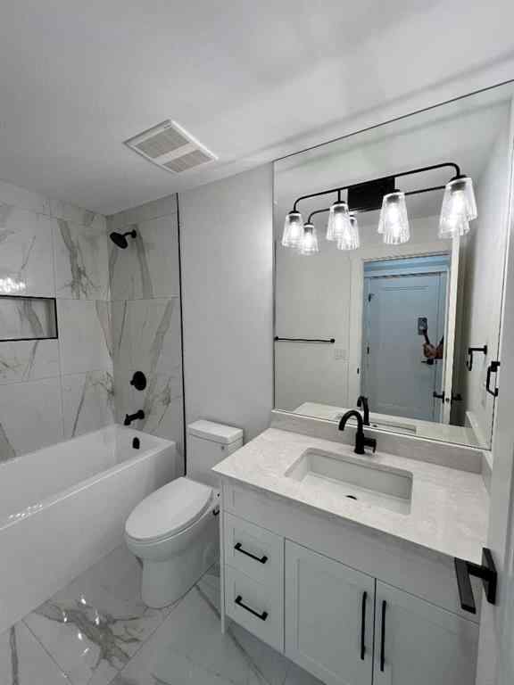 MLS® A2234652 - 236 East Lakeview Place  in East Lakeview Shores Chestermere, Residential