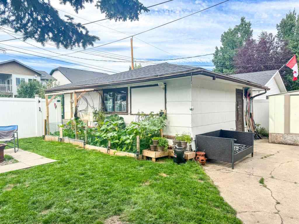 MLS® A2234674 - 1328 24 Street  in NONE Didsbury, Residential