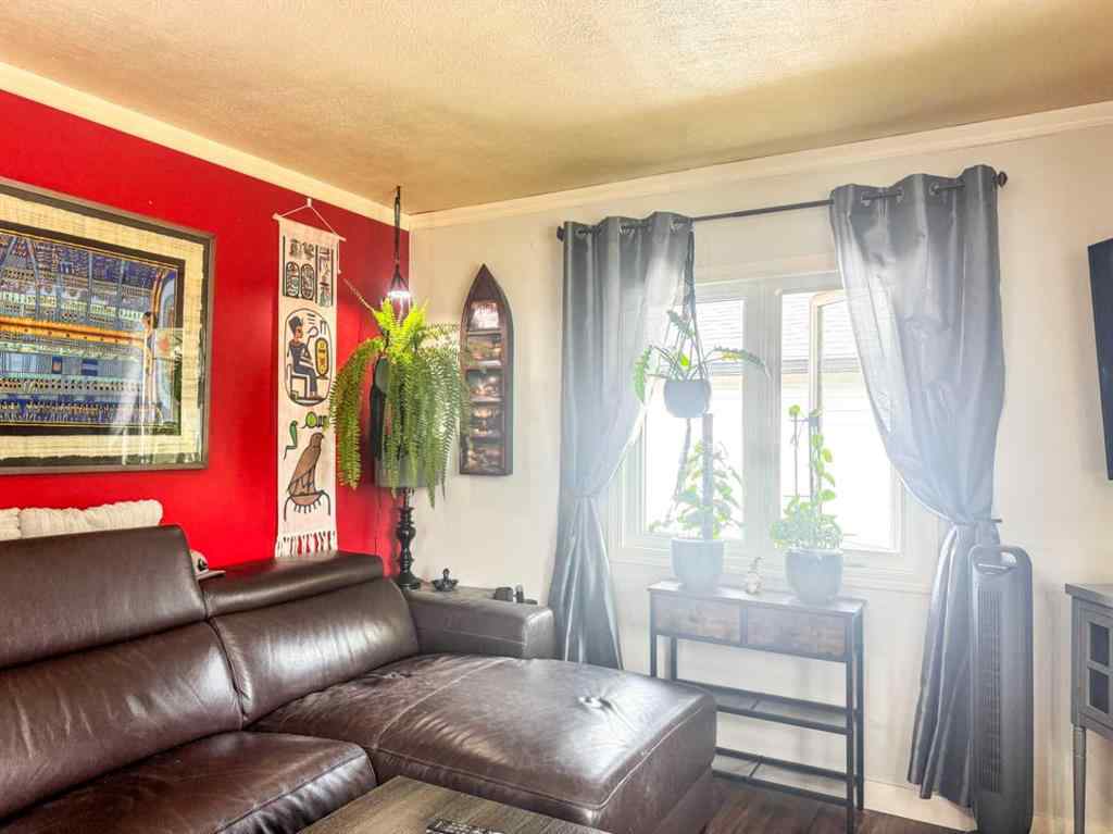 MLS® A2234674 - 1328 24 Street  in NONE Didsbury, Residential