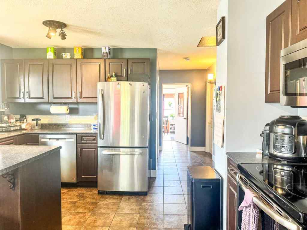 MLS® A2234674 - 1328 24 Street  in NONE Didsbury, Residential