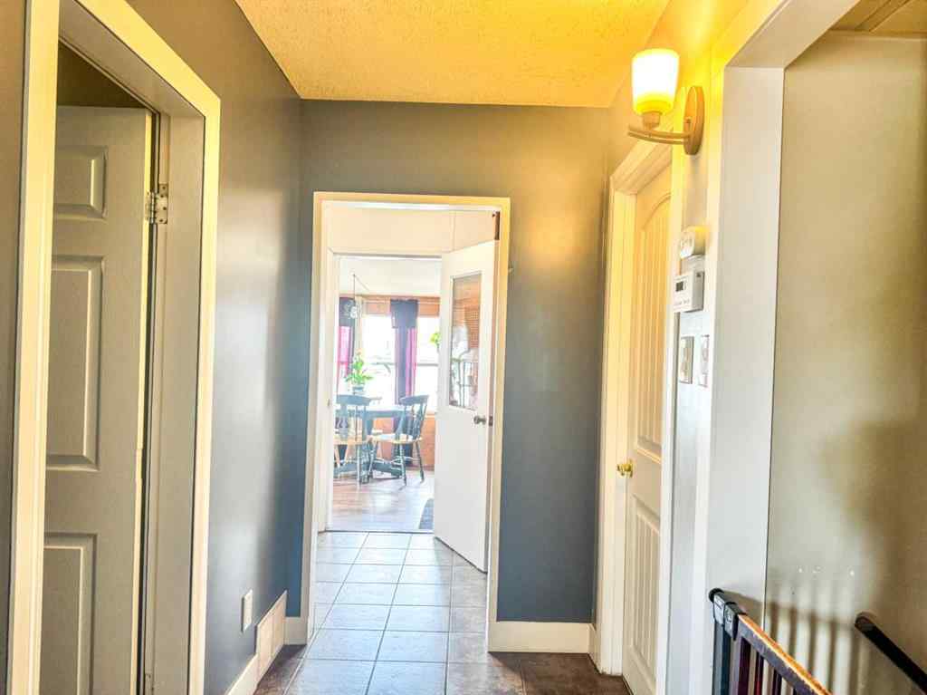 MLS® A2234674 - 1328 24 Street  in NONE Didsbury, Residential