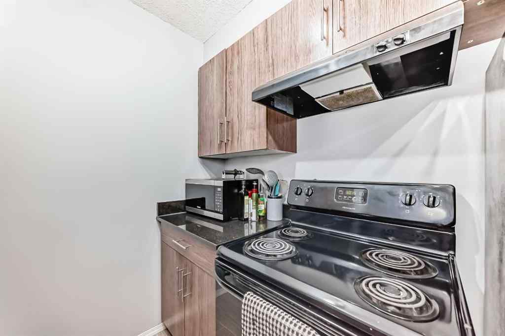 MLS® A2234686 - Unit #1305 403 Mackenzie Way SW in Downtown Airdrie, Residential