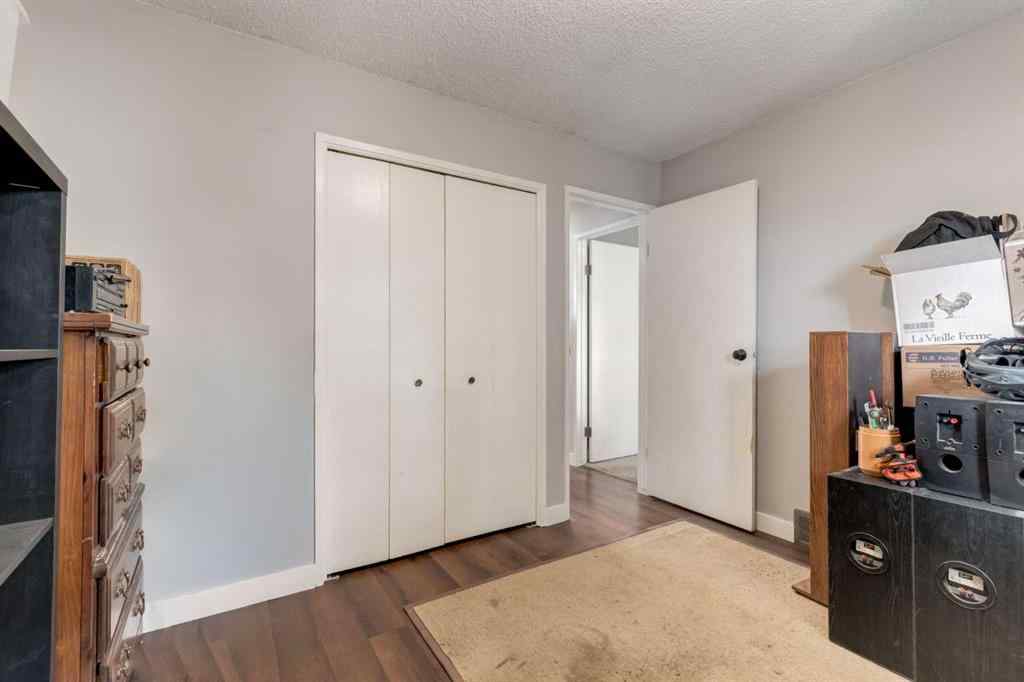 MLS® A2234690 - 212 Deerview Court SE in Deer Ridge Calgary, Residential