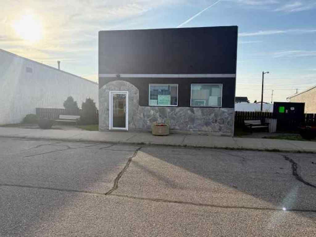 MLS® A2234696 - 5110 50 Street  in NONE Hardisty, Commercial