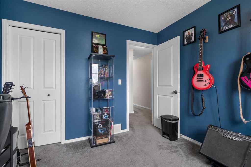 MLS® A2234699 - 80 Legacy Crescent SE in Legacy Calgary, Residential