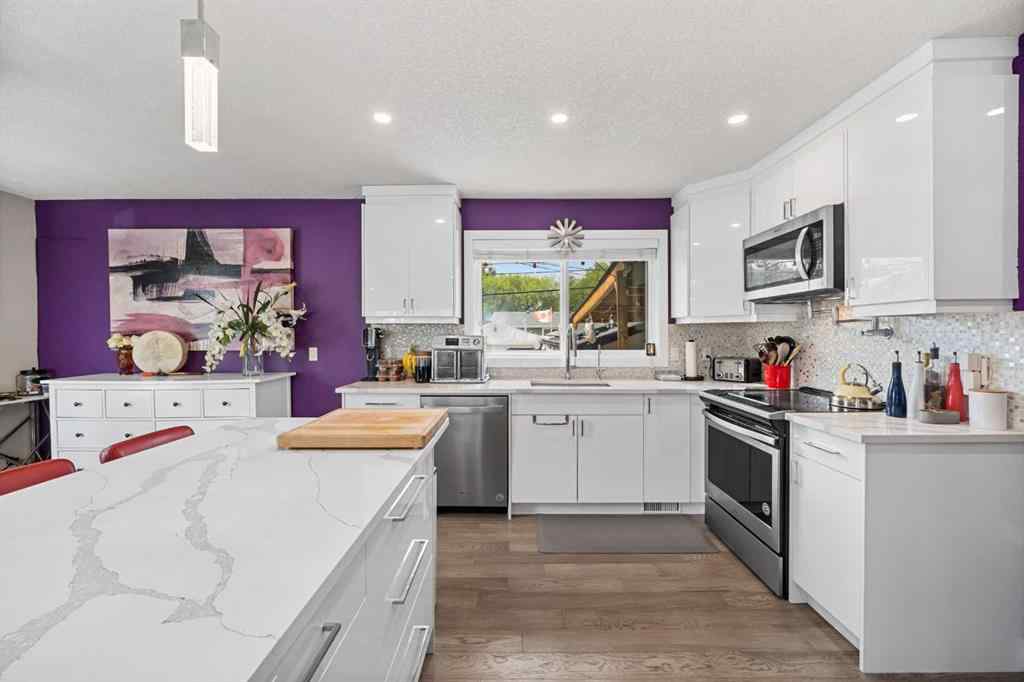 MLS® A2234703 - 80 Allandale Close SE in Acadia Calgary, Residential