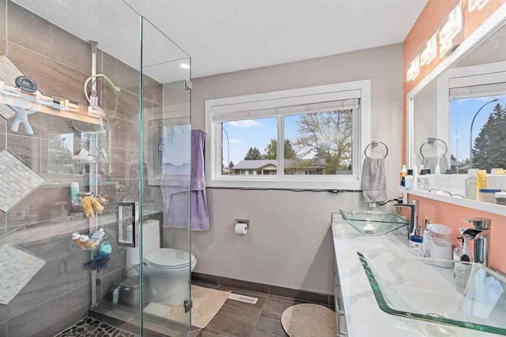 MLS® A2234703 - 80 Allandale Close SE in Acadia Calgary, Residential